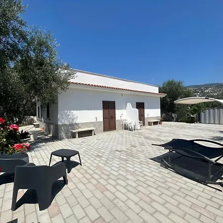 Al Centro Baia Guest house 3*